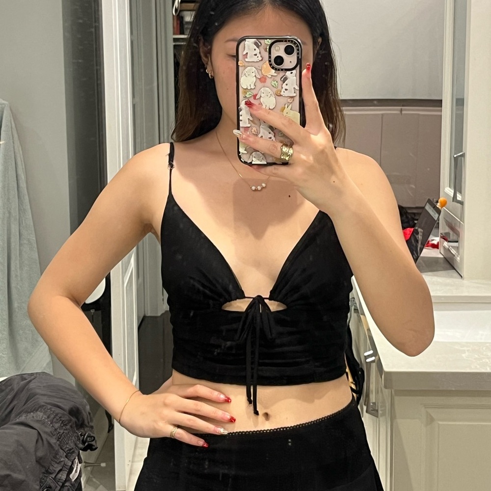 URBAN OUTFITTERS black tie front top